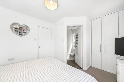 18 Watlings Close, Croydon, CR0 7XQ