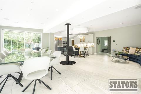 5 bedroom detached house for sale, Fairgreen, Barnet, EN4