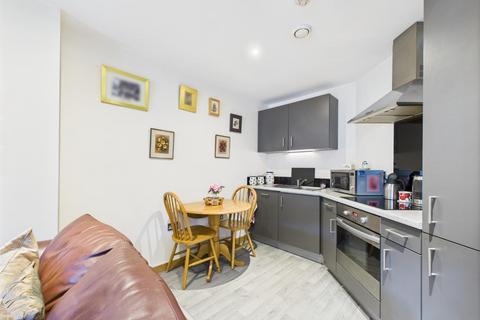2 bedroom apartment for sale, Salts Mill Road, Shipley