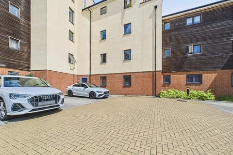 undefined, Quercetum Close, Aylesbury HP19