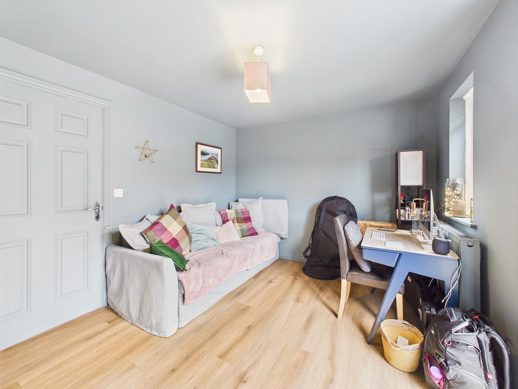 Ground Floor Bedroom/Guest Room