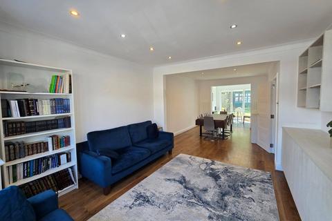 5 bedroom semi-detached house to rent, First Avenue, NW4