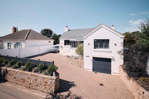 3 bedroom detached bungalow for sale, La Rue De St. Clement, Jersey JE3
