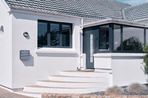 3 bedroom detached bungalow for sale, La Rue De St. Clement, Jersey JE3