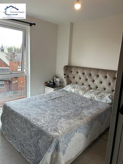 3 bedroom apartment for sale, Cricklewood Lane, London NW2