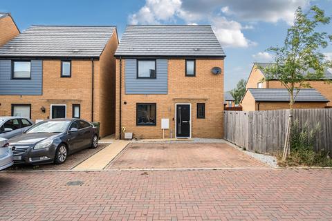 Aventine Grove, Dunstable LU5