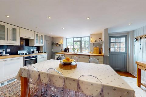 3 bedroom terraced house for sale, St. Leonards Street, Stamford