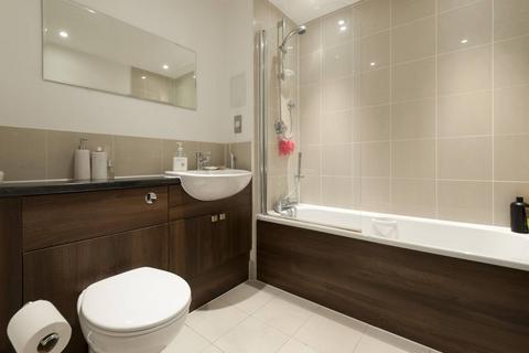undefined, Great West Road, Brentford, TW8