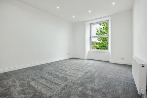 4 bedroom apartment to rent, Paisley Road West, Glasgow G51