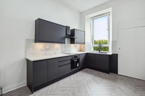 4 bedroom apartment to rent, Paisley Road West, Glasgow G51