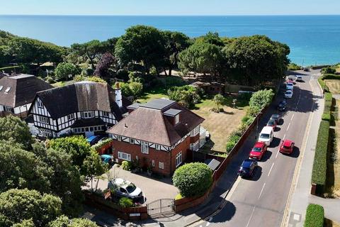 Boscombe Cliff Road, Bournemouth, Dorset, BH5