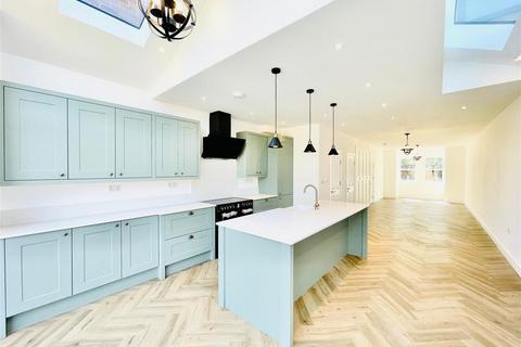 undefined, Aubrey Road, London E17