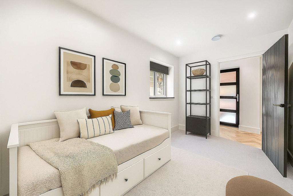 Home Office/Bed 5