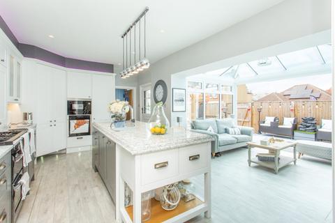 4 bedroom semi-detached house for sale, Mickleburgh Hill, Herne Bay, CT6