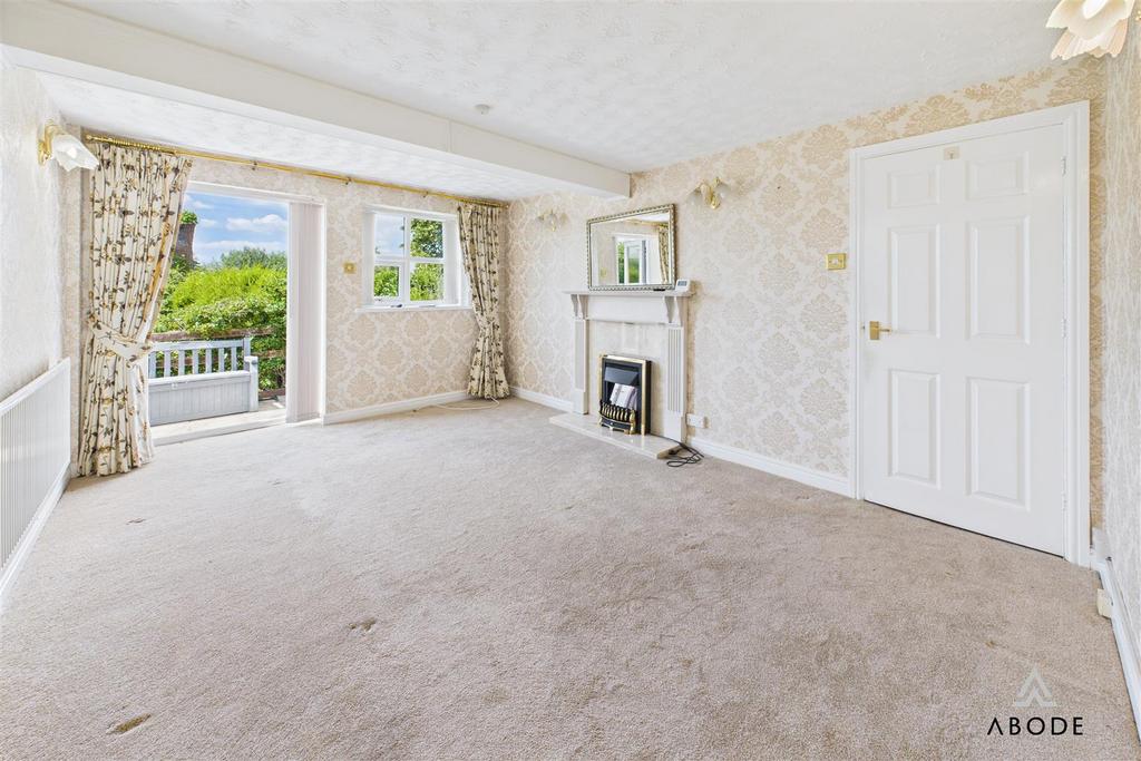 CAM04913 G0-PR0044-STILL004.jpg