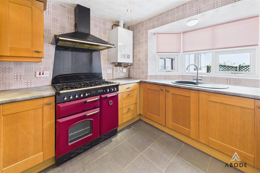 CAM04913 G0-PR0044-STILL001.jpg