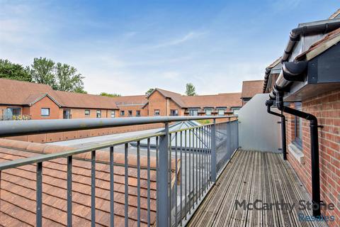 1 bedroom apartment for sale, Elizabeth House, St. Giles Mews, Stony Stratford,