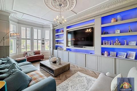 undefined, Stanley Avenue, Southport PR8