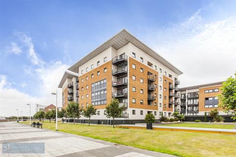 3 bedroom apartment to rent, Lowestoft Mews, E16