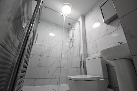 undefined, Delph Mount, Woodhouse, Leeds, LS6 2HS