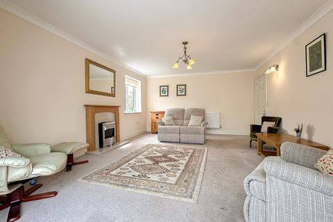 4 bedroom detached bungalow for sale, Hawthorn Rise, Peterchurch, Herefordshire, HR2
