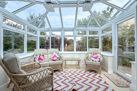 4 bedroom detached bungalow for sale, Hawthorn Rise, Peterchurch, Herefordshire, HR2