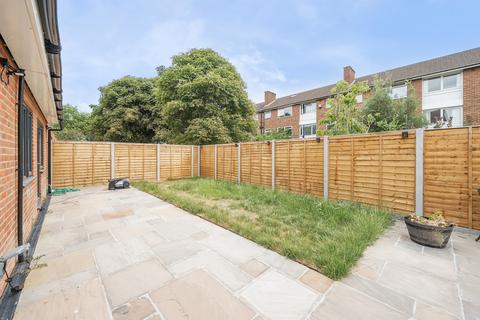 4 bedroom apartment for sale, Courtlands Avenue, Lee