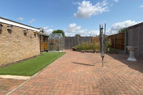 2 bedroom detached bungalow for sale, Yeomans Dale, East Goscote, Leicester