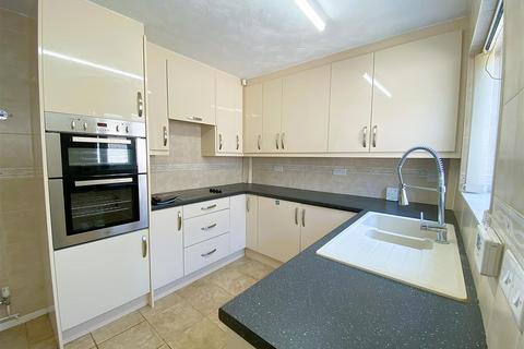 2 bedroom detached bungalow for sale, Yeomans Dale, East Goscote, Leicester