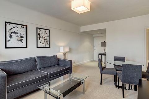 2 bedroom flat to rent, Fulham Road, London SW3