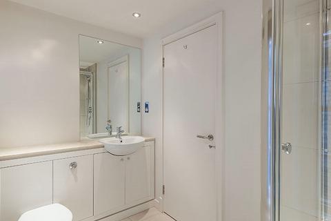 2 bedroom flat to rent, Fulham Road, London SW3