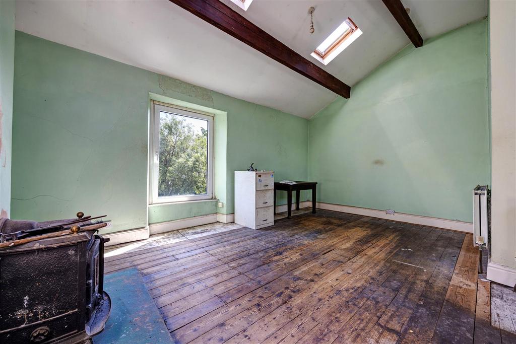 Top Floor 05.jpg
