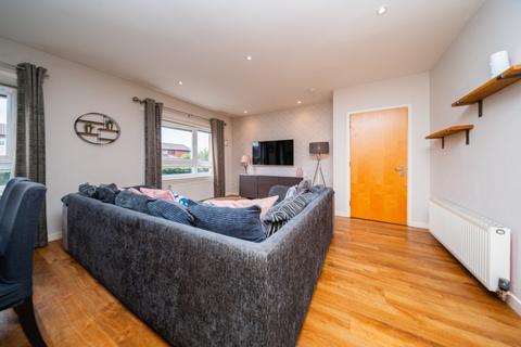 3 bedroom flat for sale, 8/2 New Mart Place, Edinburgh, EH14