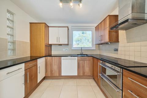 23 Dormans Close, Northwood, HA6 2FX
