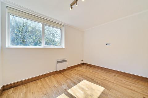 23 Dormans Close, Northwood, HA6 2FX