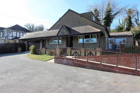 undefined, Outwood Lane, Chipstead