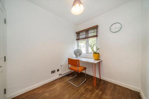 1a Leagrave Street, London, E5 9QX