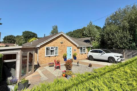 4 bedroom detached bungalow for sale, Moneyfly Road, Verwood, BH31 6BL