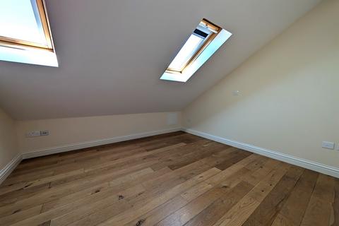 undefined, Southampton SO17