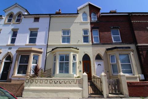 4 bedroom terraced house for sale, Promenade Road, Fleetwood FY7