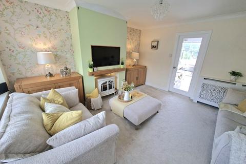 13 Hillcrest Road, Deepcar, Sheffield, S36 2QL
