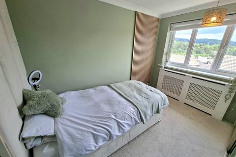 13 Hillcrest Road, Deepcar, Sheffield, S36 2QL