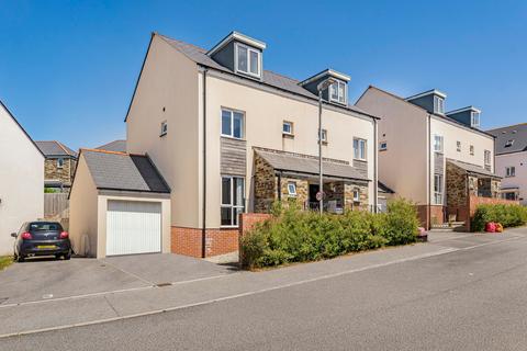 4 bedroom semi-detached house for sale, Aglets Way, St. Austell PL25