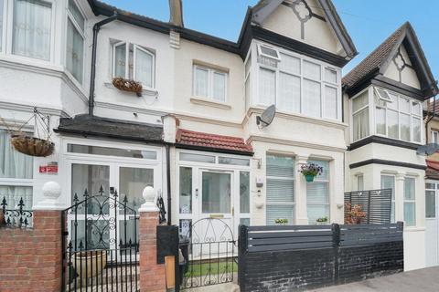 3 bedroom terraced house for sale, Fairview Road, London, SW16
