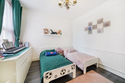 3 bedroom terraced house for sale, Fairview Road, London, SW16