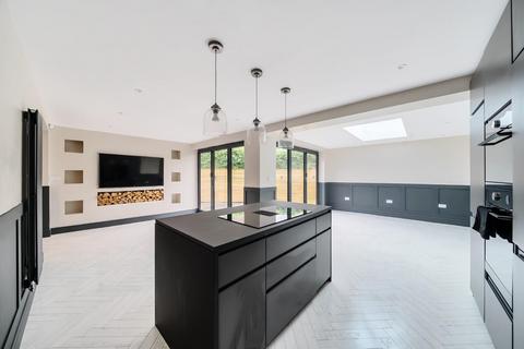 3 bedroom bungalow for sale, Old School Lane, Ryarsh, West Malling