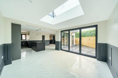 3 bedroom bungalow for sale, Old School Lane, Ryarsh, West Malling