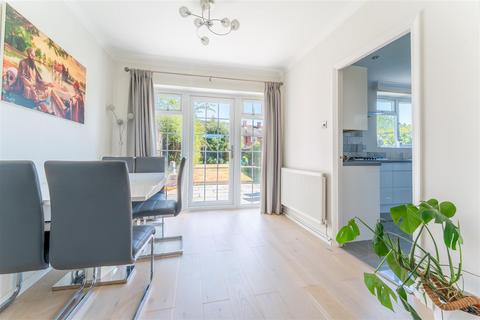 48 Reddington Drive, Slough, SL3 7QU