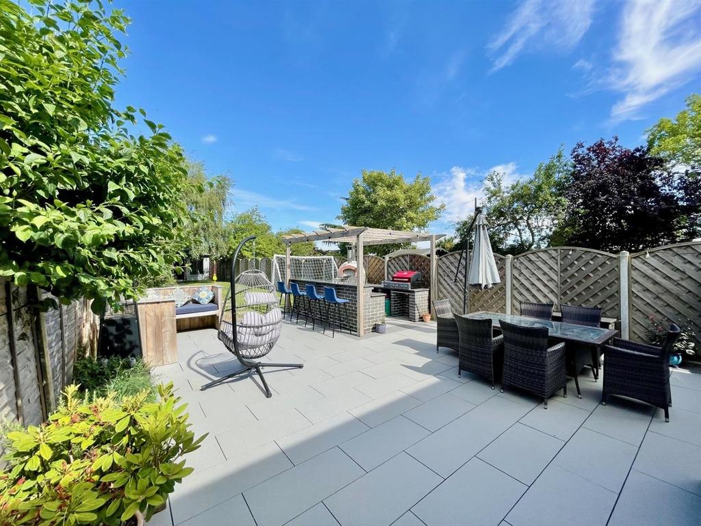 Garden 3.jpg
