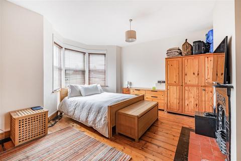 2 bedroom terraced house for sale, Park Lane, Chippenham